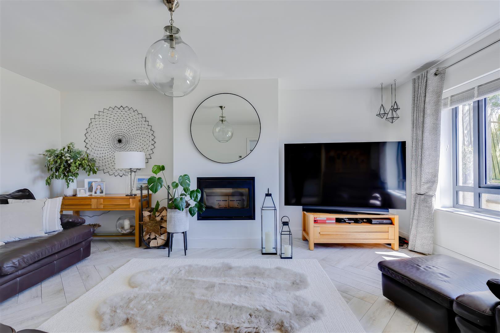 Craig Yr Eos Avenue, Ogmore by Sea, Vale of Glamorgan, CF32 0PF
